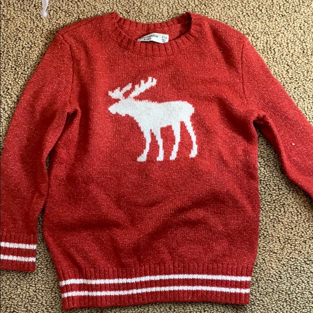 graphic sweater